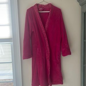 Hot pink Ulta robe